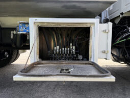 
										2005 Volvo VHD full									
