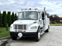 
										2005 Freightliner M2 106 full									