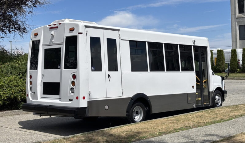 
								2020 Chevrolet Express 4500 full									
