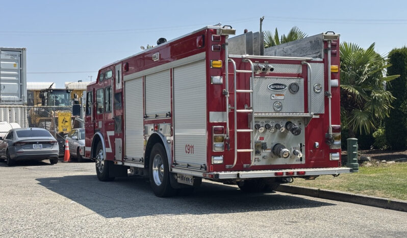 
								2006 E-One Typhoon full									