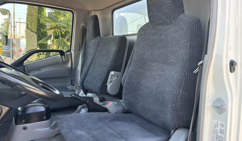 
								2018 Hino 195 full									