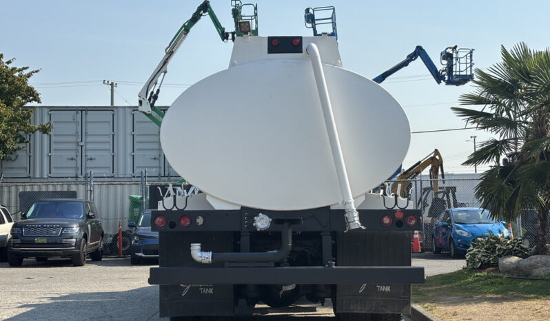 
								2008 Peterbilt PB340 full									