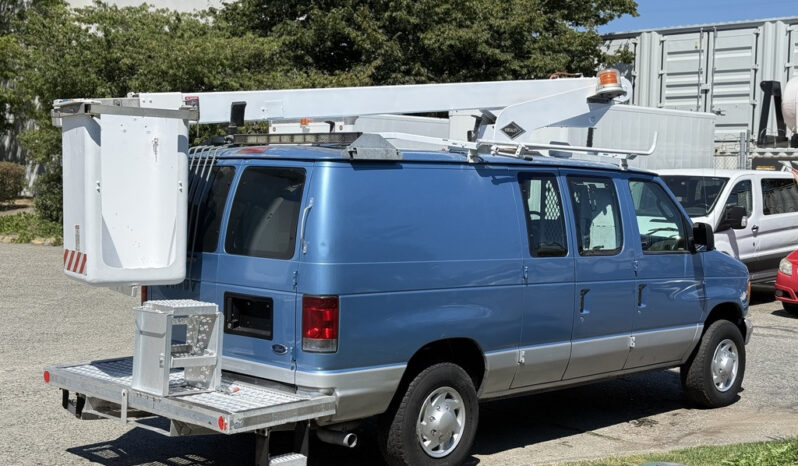 
								2006 Ford Econoline full									
