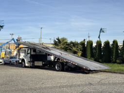 
										2022 Freightliner M2 106 full									