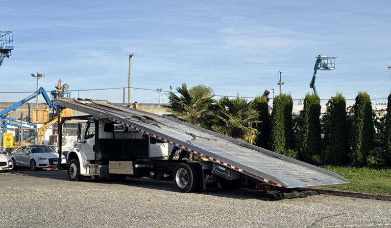 
								2022 Freightliner M2 106 full									