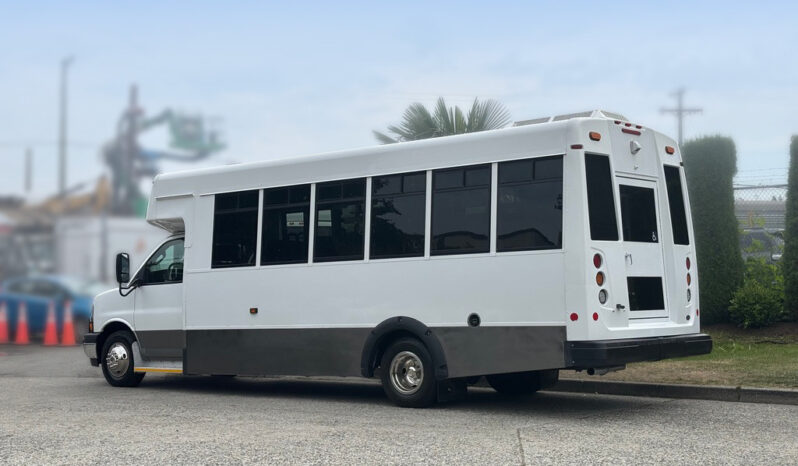 
								2020 Chevrolet Express 4500 full									