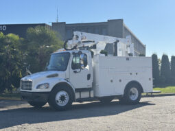
										2005 Freightliner M2 106 full									