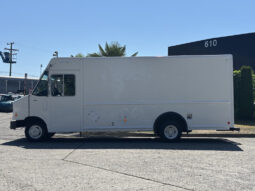 
										2011 Ford E-450 Super Duty full									