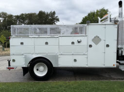 2005 Freightliner M2 106
