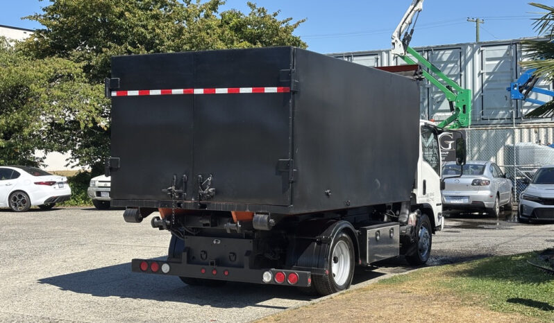 
								2016 Isuzu NPR-HD full									