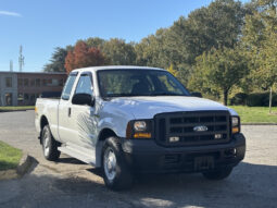 
										2006 Ford F-250 Super Duty full									