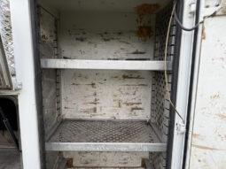 
										2005 Freightliner M2 106 full									