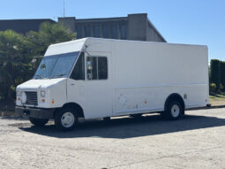 
										2011 Ford E-450 Super Duty full									