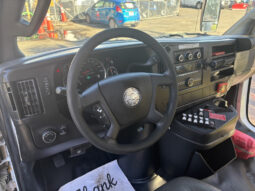 
										2017 Chevrolet Express full									