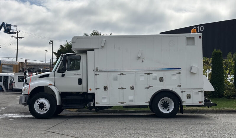 
								2012 International DuraStar full									