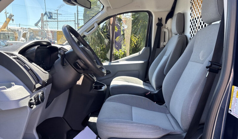 
								2016 Ford Transit full									