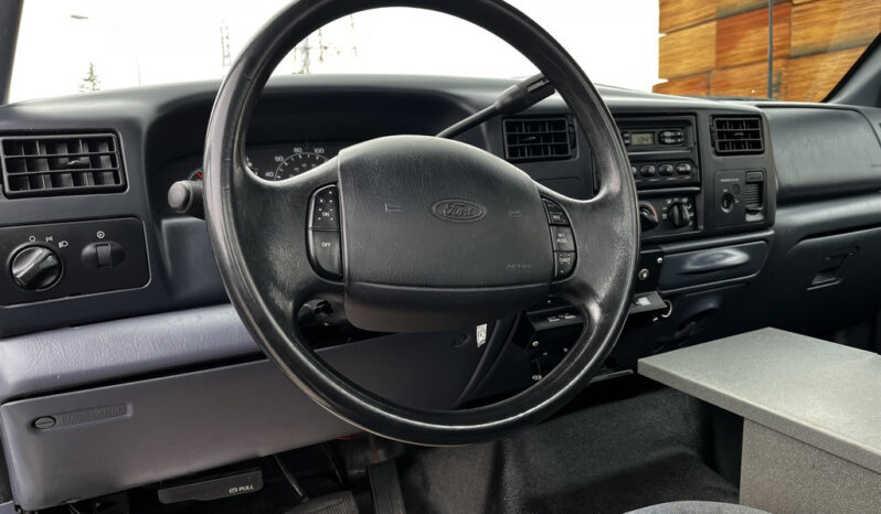 
								2001 Ford F-450 Super Duty full									