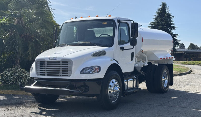 
								2014 Freightliner M2 106 full									