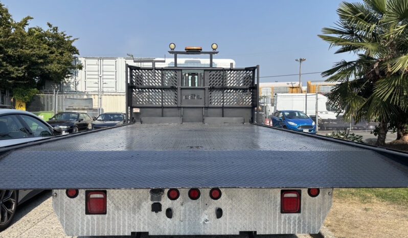 
								2020 Peterbilt 330 full									