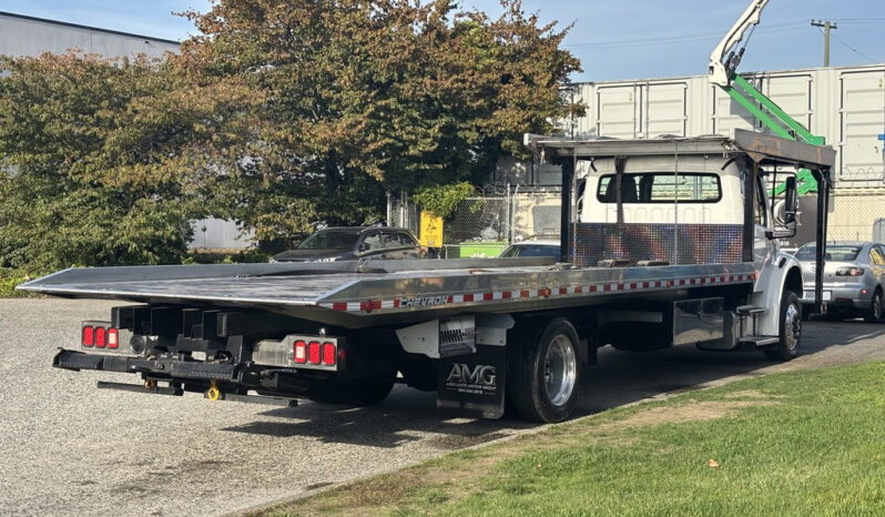 
								2022 Freightliner M2 106 full									