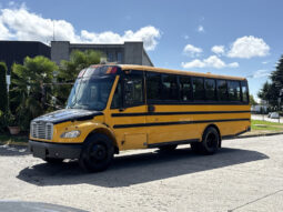 
										2011 Freightliner M2 106 full									