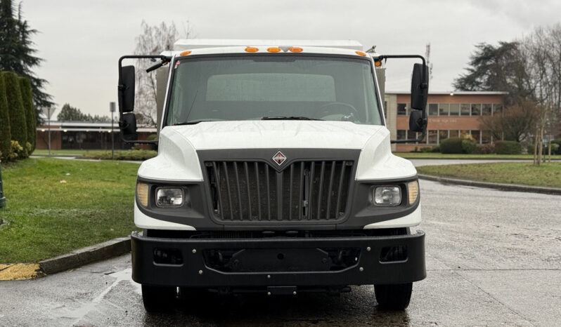 
								2014 International TerraStar full									