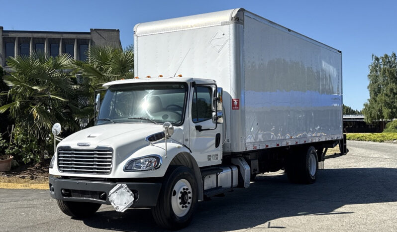 
								2015 Freightliner M2 106 full									