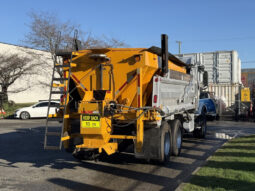 
										2005 Volvo VHD full									