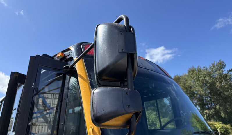 
								2011 Freightliner M2 106 full									