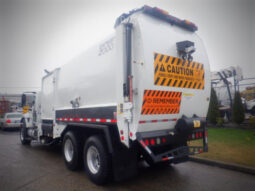 
										2008 International 7400 full									