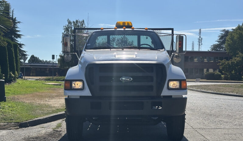 
								2004 Ford F750 full									
