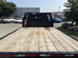 
										2022 Ford F-550 Super Duty full									