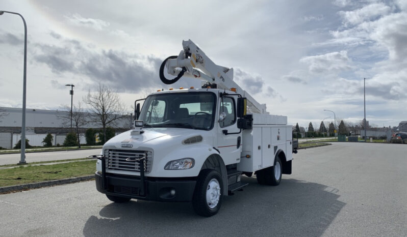 
								2010 Freightliner M2 106 full									