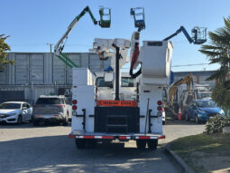 
										2006 Freightliner M2 106 full									