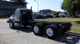 
										2013 International 7400 full									
