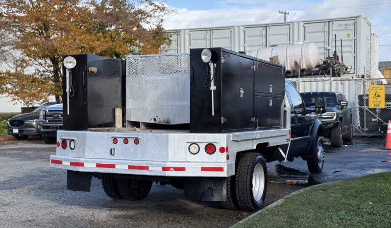 
								2008 Ford F-550 full									