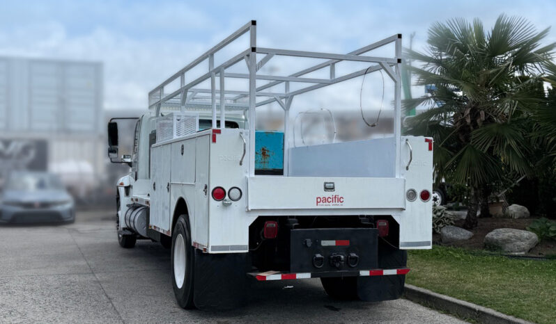 
								2011 International 4300 full									