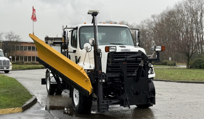 
								2016 Freightliner 108SD full									