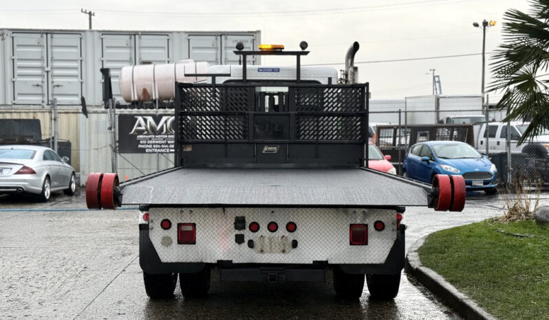 
								2020 Peterbilt 330 full									