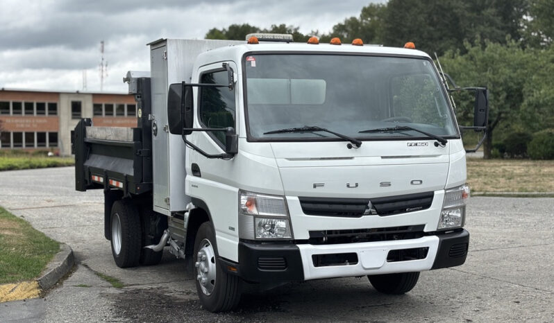 
								2015 Mitsubishi Fuso full									