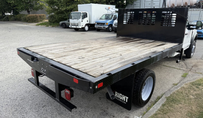 
								2023 Ford F-550 Super Duty full									