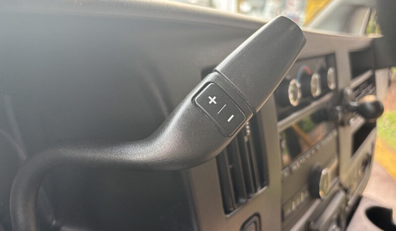 
								2020 Chevrolet Express full									