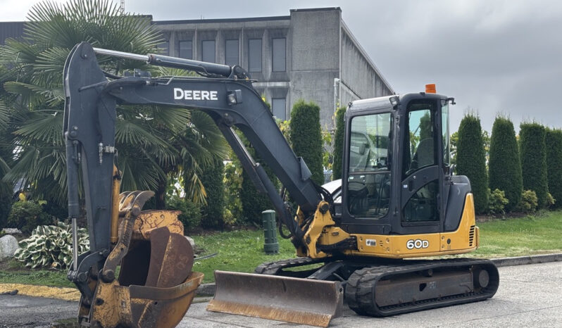 
								2010 John Deere 60D full									