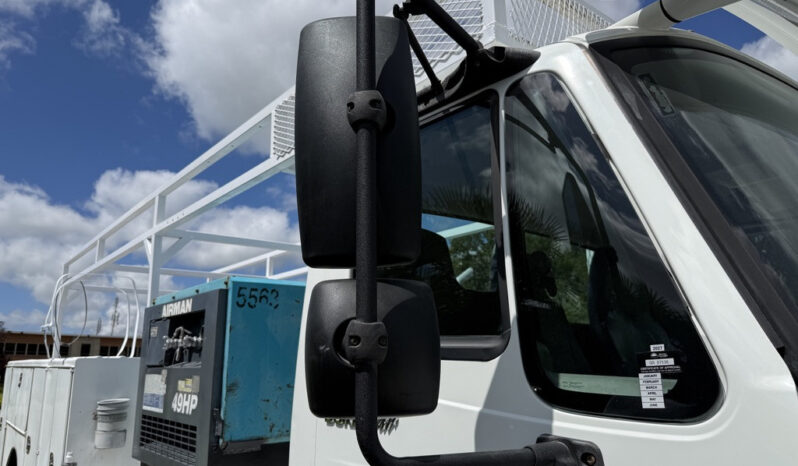 
								2011 International 4300 full									
