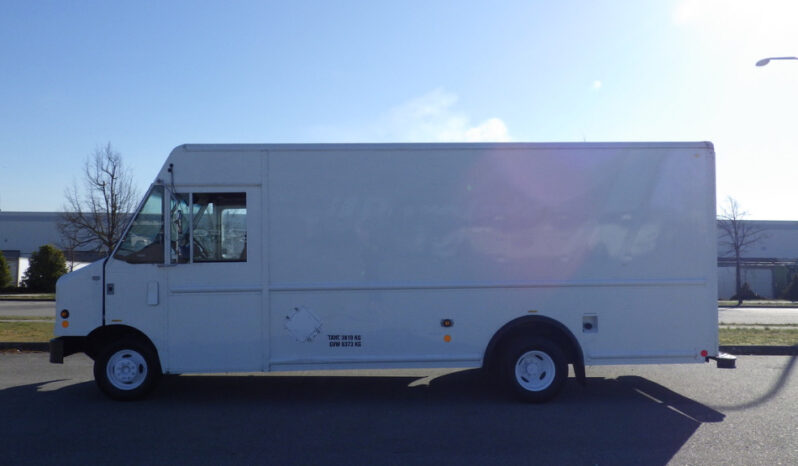
								2009 Ford E-450 Super Duty full									