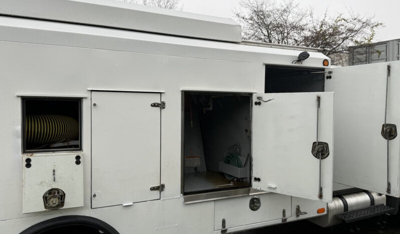 
								2014 International TerraStar full									