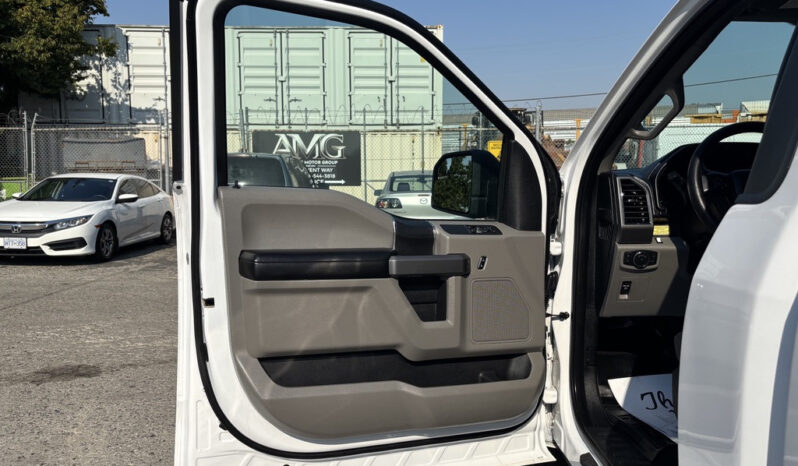 
								2019 Ford F-150 full									