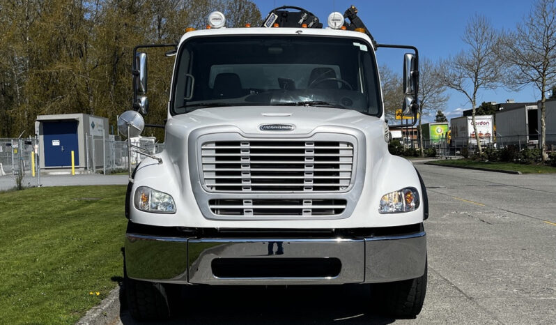 
								2012 Freightliner M2 112 full									
