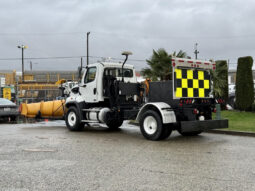 
										2016 Freightliner 108SD full									