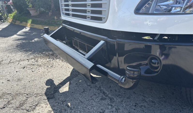 
								2014 Freightliner M2 106 full									